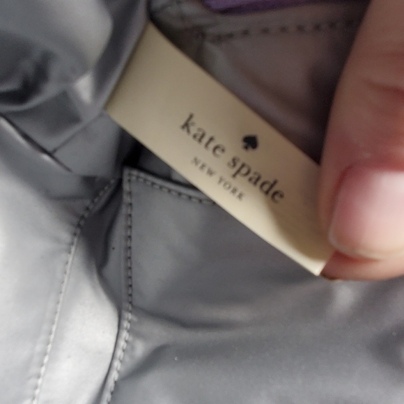 New Kate Spade Cabana Tile Multicolored Grainy Vinyl and Natural Cowhide Pouch. - Picture 4 of 15